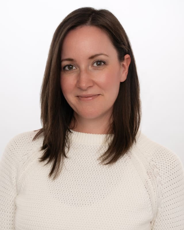 Portrait of Chantelle McEwen